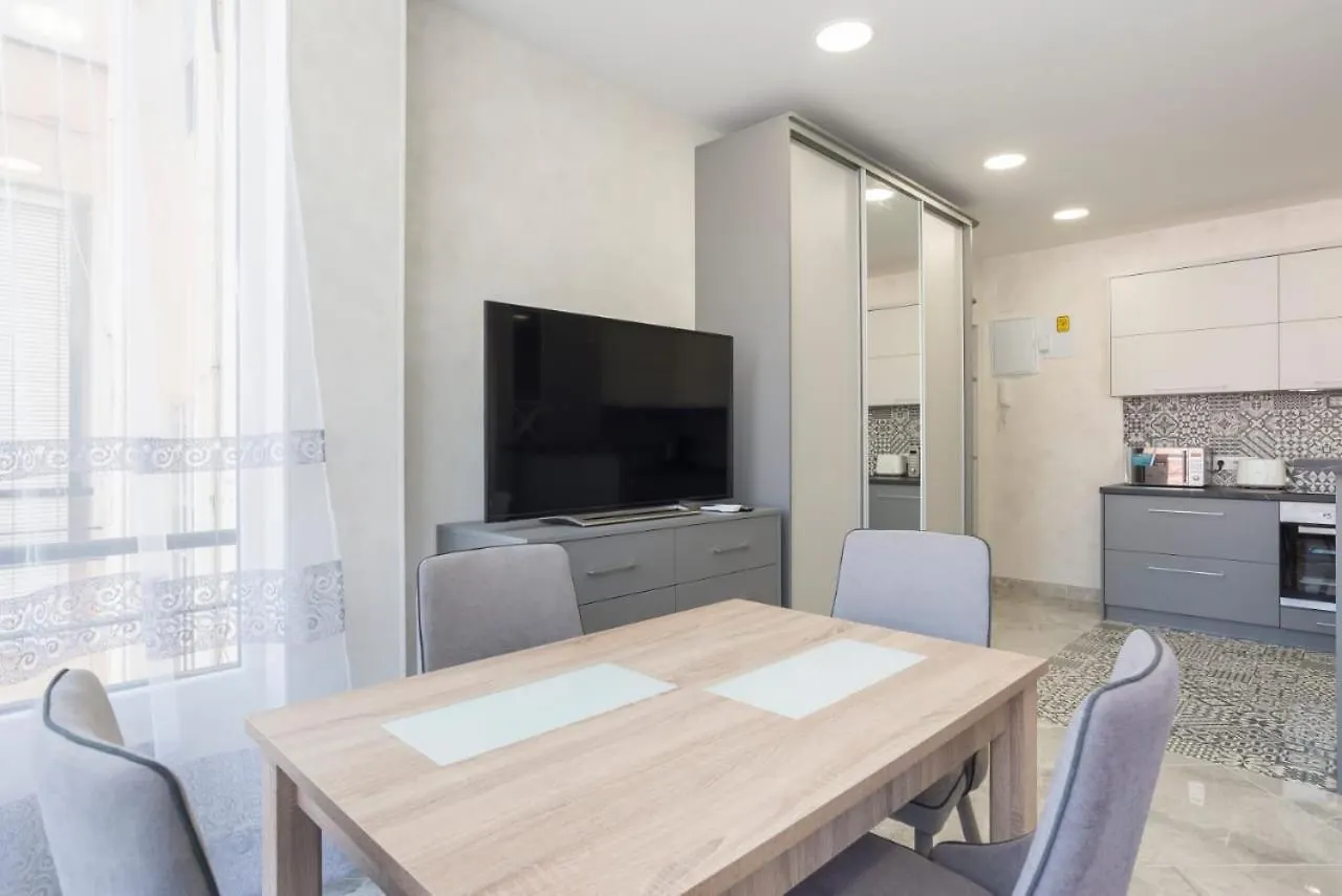 Dream House Rooms Malaga - Habitacion En El Apartemento 0*,